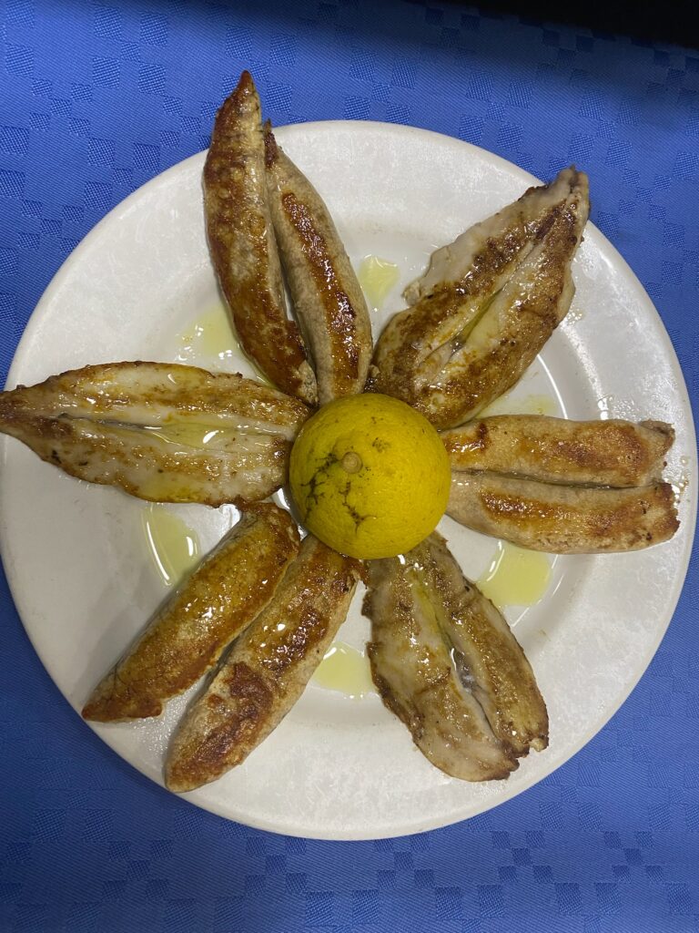 Huevas y letones
